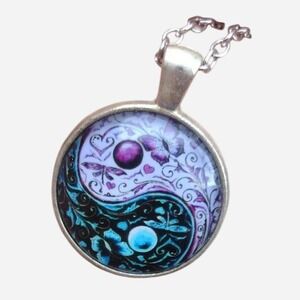 Ying yang‎ pendant feminine colorful timeless cute effortless simple bold groovy